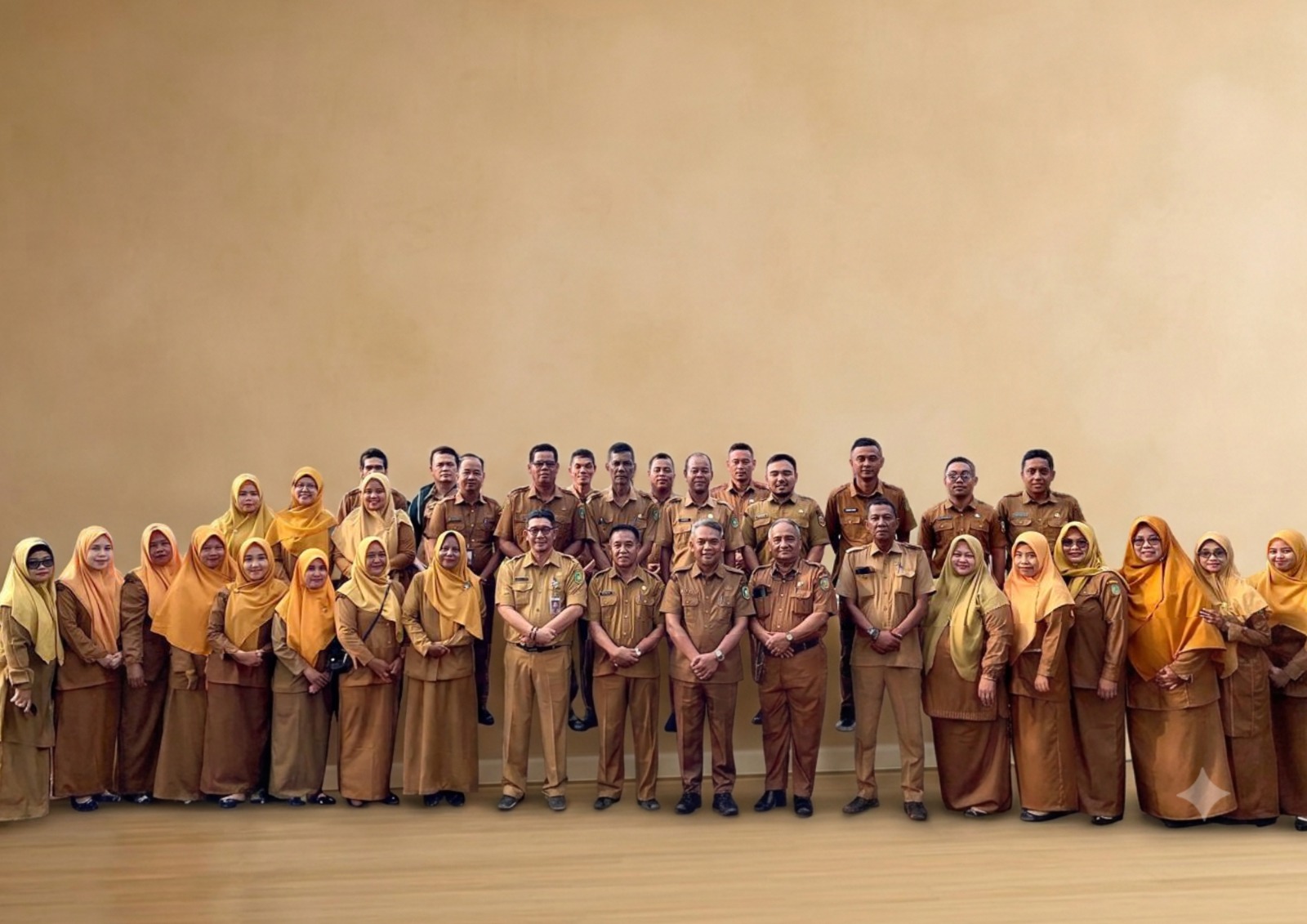 Foto Keluarga Besar DISPERINDAG