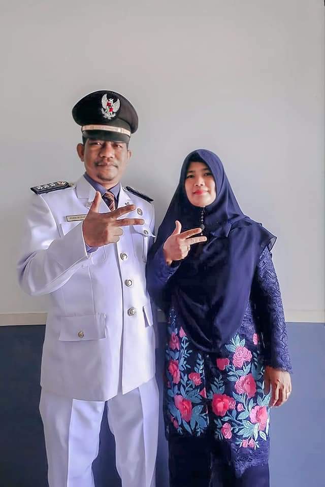 Bapak Camat dan Istri 