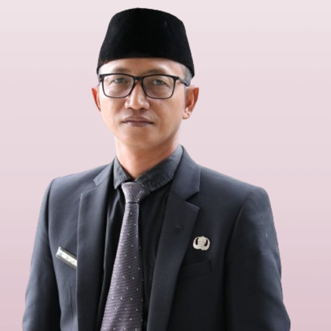 AMAT SAFI'I, M.Kom